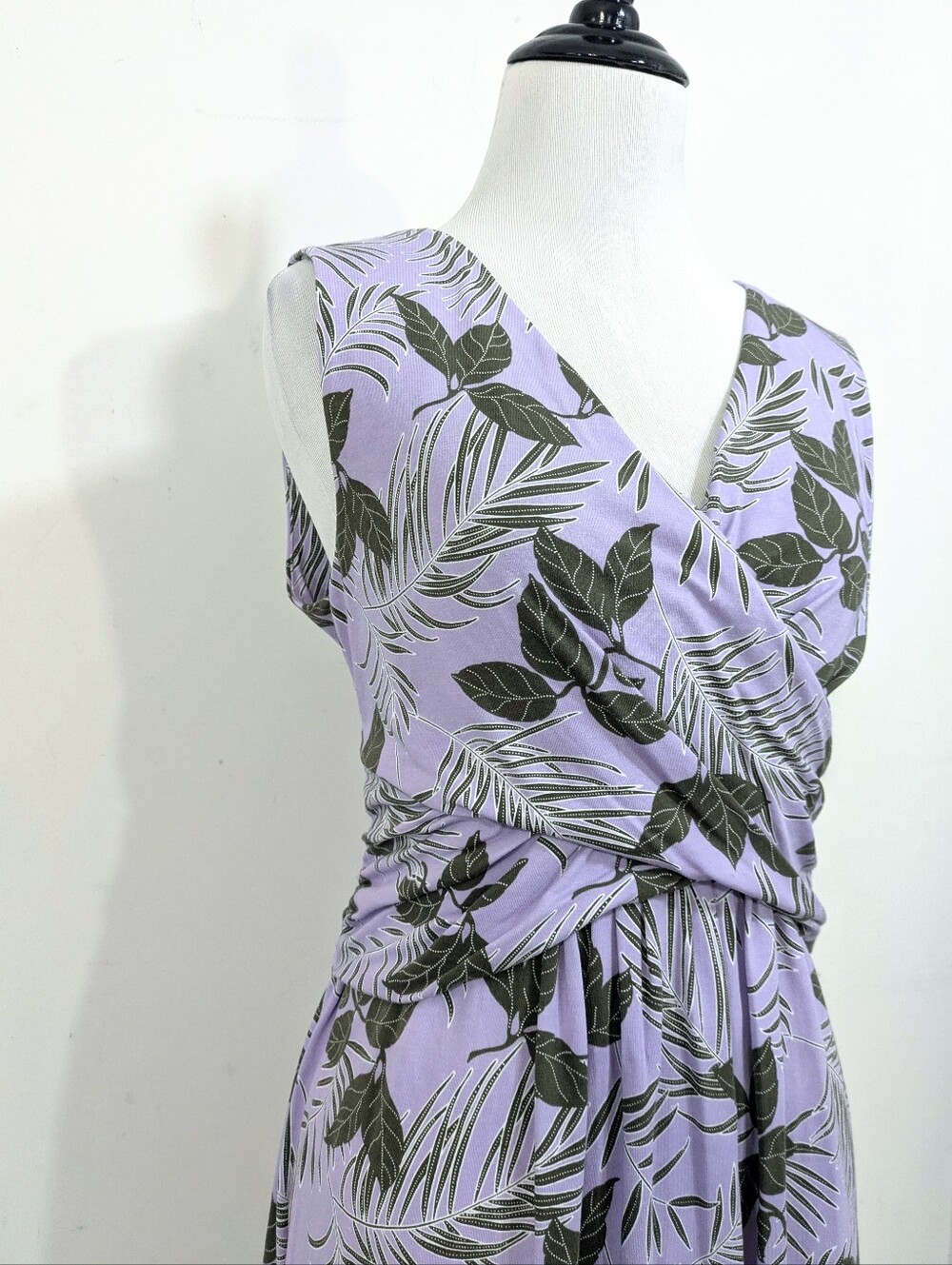Lands' End Purple & Green Leaf Print Faux Wrap Dress - Size Medium Tall 10-12 - Picture 2 of 5